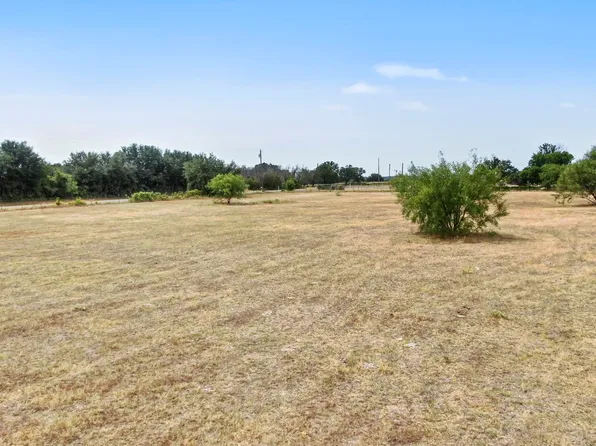 S Caddo St, Lipan, TX 76462