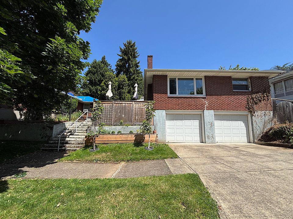 Front view of duplex from the street