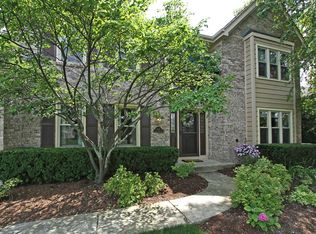 641 Fairway View Dr, Algonquin, IL