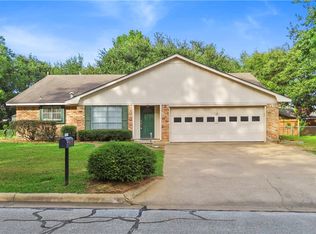 2201 Glenda Blvd, Brenham, TX 77833