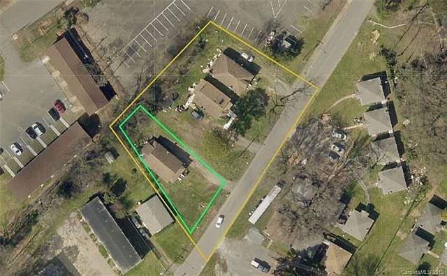 2nd image of 2326 Julia Ave