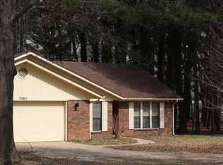 3263 N Makeig Ct, Fayetteville, AR 72703