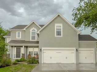 5351 McCormick Dr, Shawnee, KS 66226