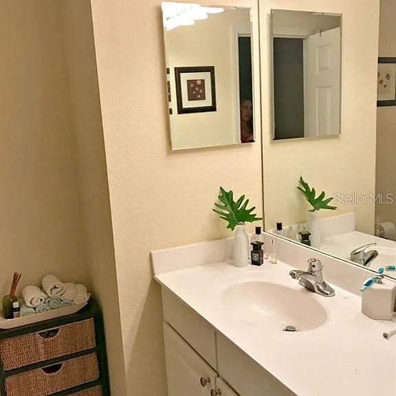 105 S Sherrill St — Photo 12