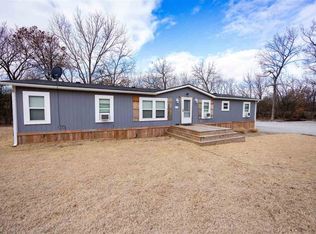 22 Leisure Ln, Ponca City, OK 74604
