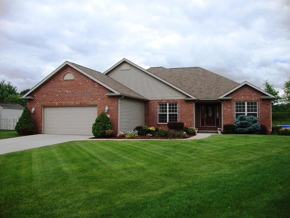 1st image of 463 Cormorant Ct