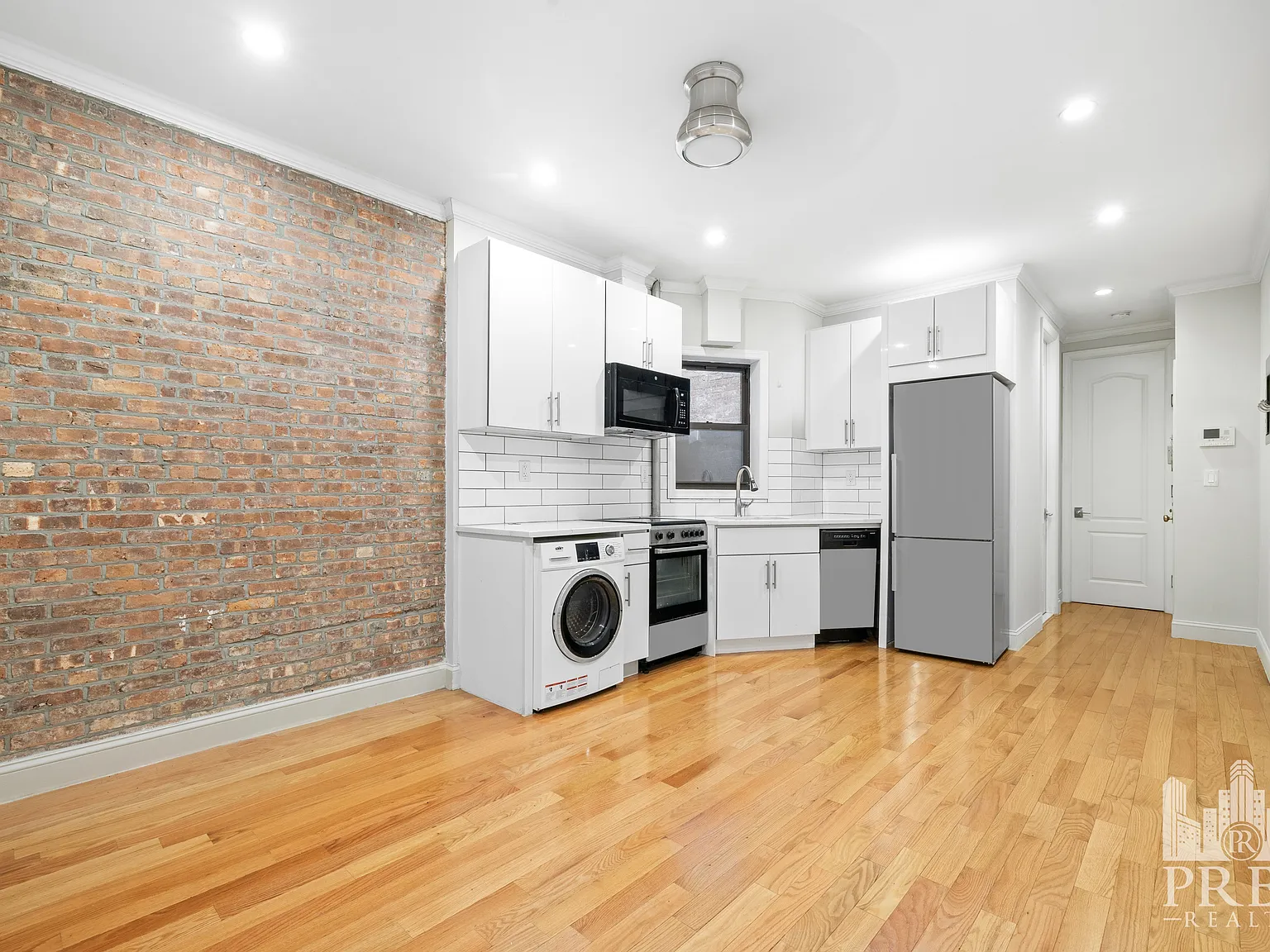 168 East 82nd Street — Photo 2