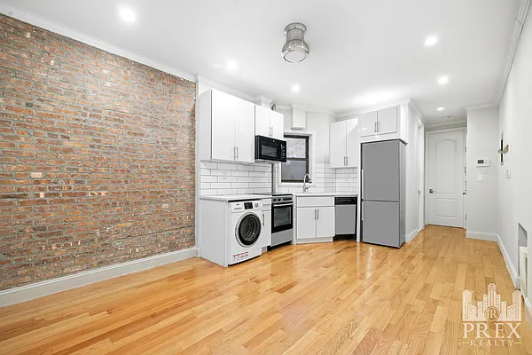 Kitchen, photo 2