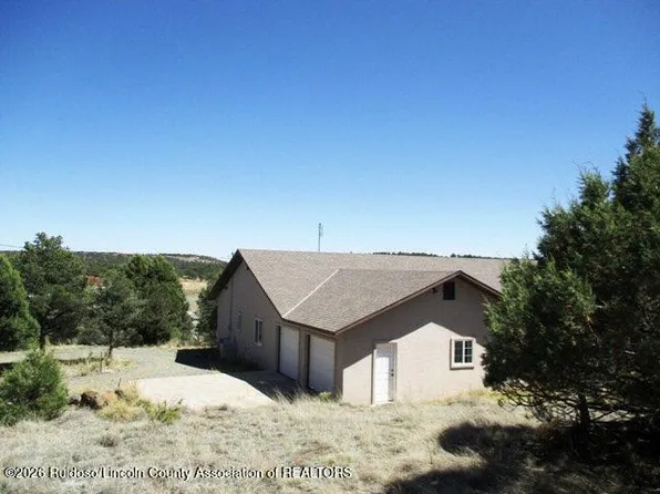 1385 State Highway 48, Capitan, NM 88316