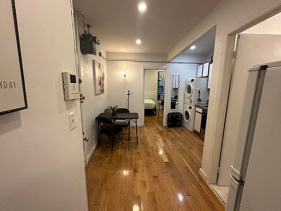 3rd image of 166 E 91st St APT 3C