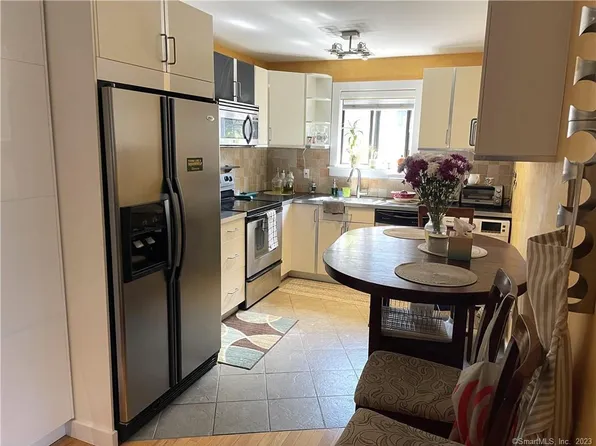 10 Arch Street #C8, Norwalk, CT 06850