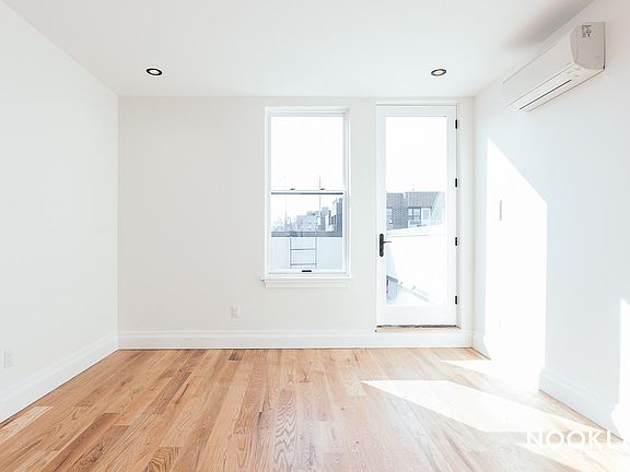 3rd image of 232 Tompkins Ave #5R