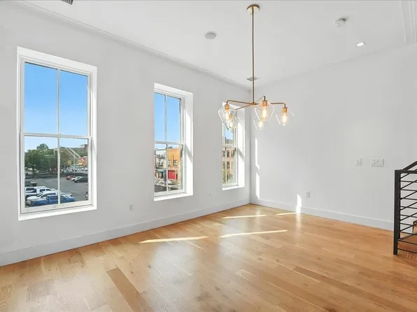 84 Madison Avenue image 17 of 31