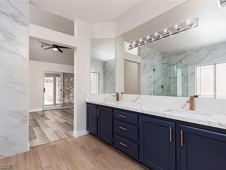 327 Perry Ellis Dr — Photo 31