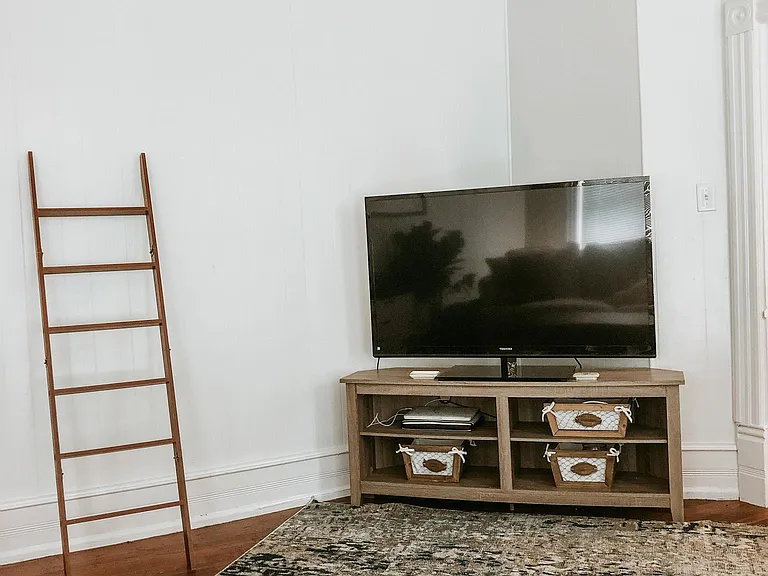 107 E Holston Ave #1 — Photo 12