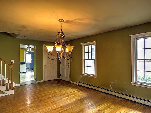 5th image of 24 Estes Rd