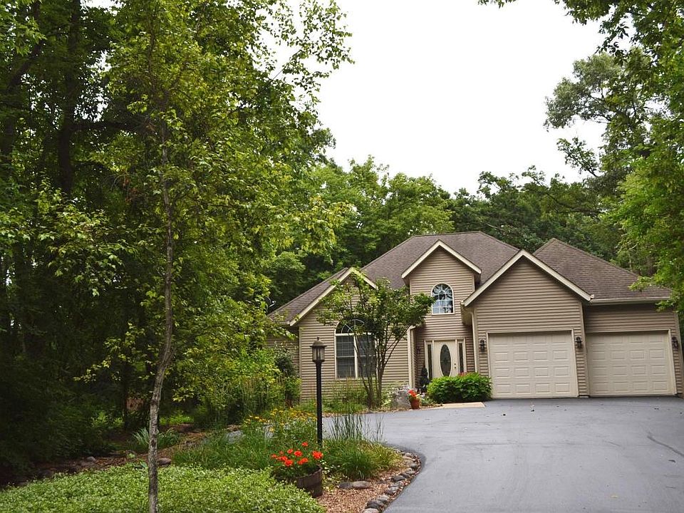 1st image of W5615 Cool Hill Dr