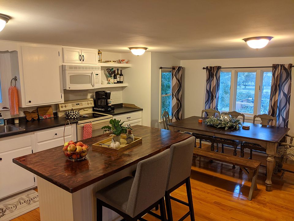 1st image of 20 East St Unit 1