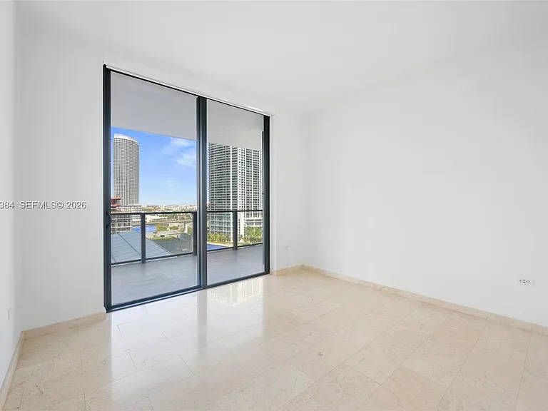 68 SE 6th St #910 — Photo 8