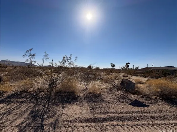 2936 W McConnico Rd, Golden Valley, AZ 86413