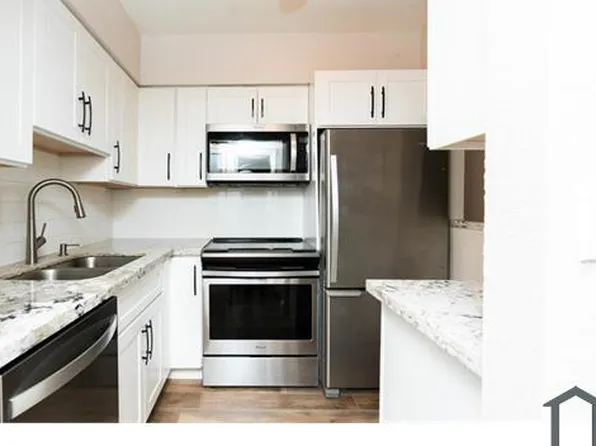 2607 NE 8th Ave APT 37, Wilton Manors, FL 33334