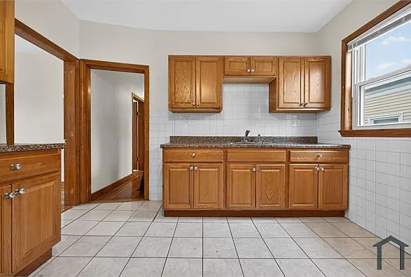 81 Dakota St #3 — Photo 5