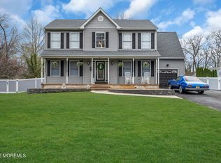 26 Sloop Creek Rd, Bayville, NJ 08721