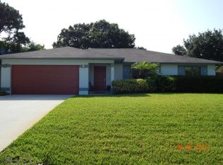 197 SW Ridgecrest Dr, Port Saint Lucie, FL 34953