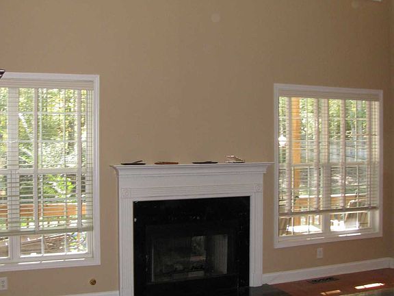 3rd image of 170 Sweetwater Dr