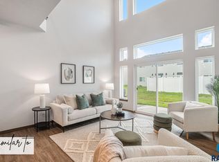 8012 E Tencate Pl, Sioux Falls, SD 57110