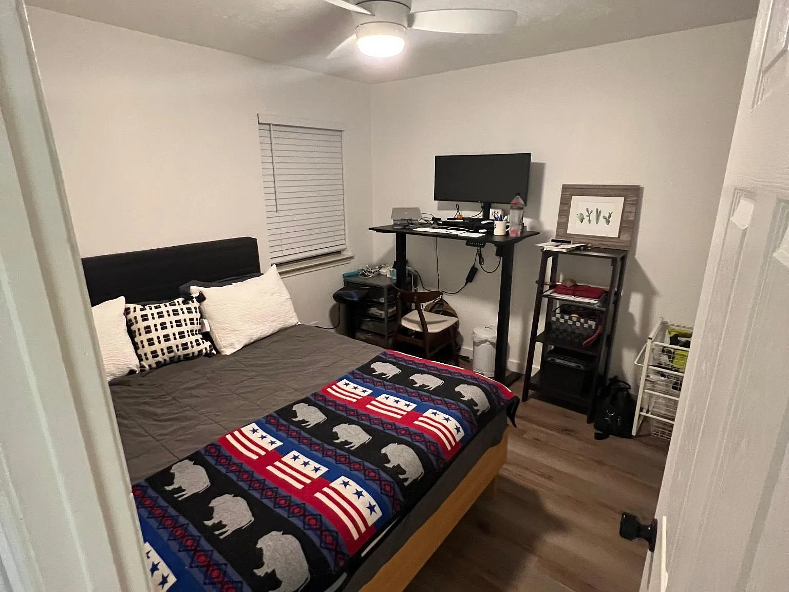 2 bed, 950 sqft, $1,800 — Photo 4