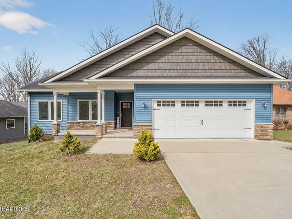 204 Lakeside Dr, Crossville, TN 38558