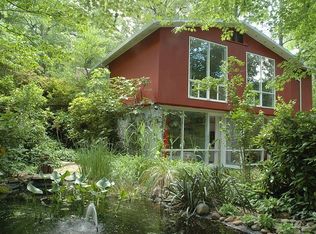 1812 Drury Ln, Alexandria, VA 22307