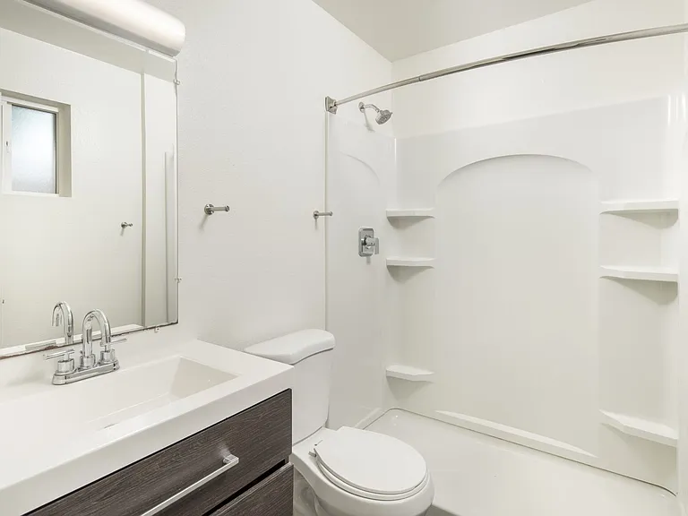 Modern patio home, pet friendly resort living in Arcadia at Urban Falls. — Photo 7