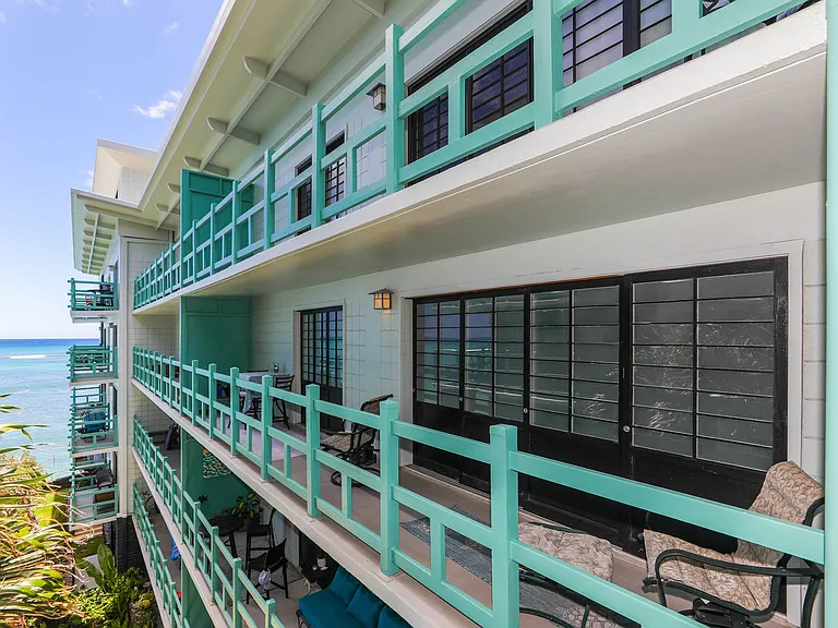 2957 Kalakaua Ave #402 — Photo 13