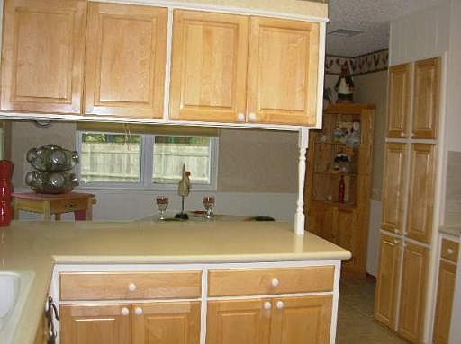 3rd image of 7714 SUSAN ELAINE DR