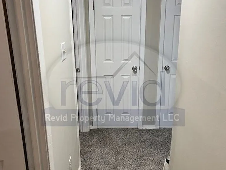4757 Northfield Cir — Photo 8