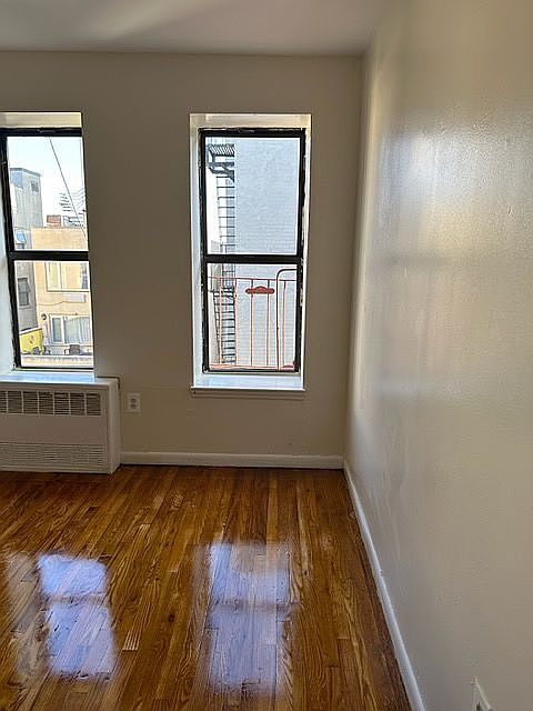 1st image of 451 E 116th St APT 26