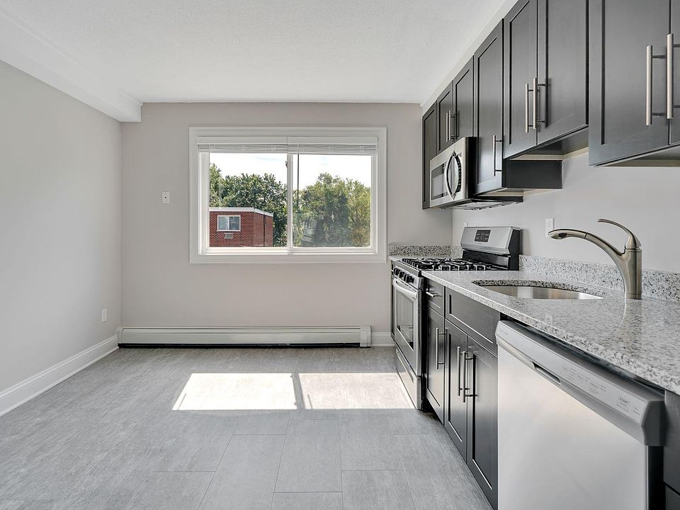 1st image of 14 Bedford Ave #20-8