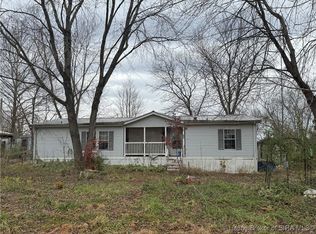 623 Mayfield Rd, Henryville, IN 47126