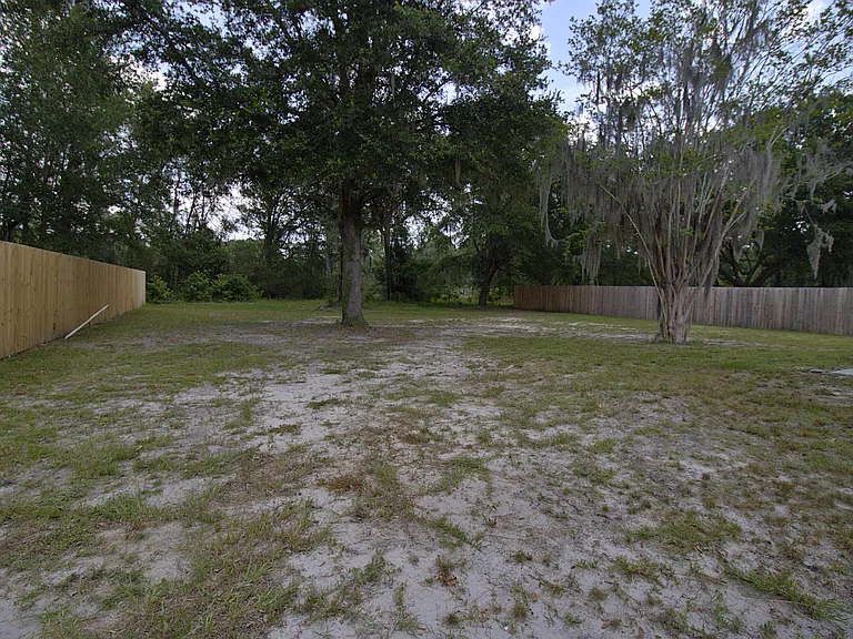 38 Griffin Rd — Photo 30