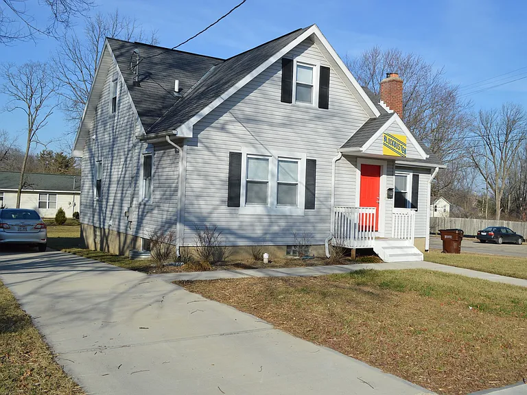 100 W Central Ave — Photo 1