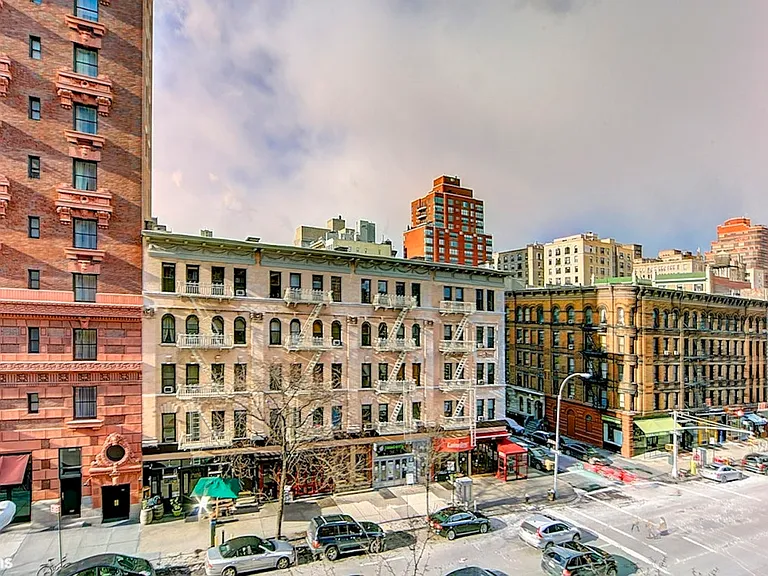 186 W 80th St #4C — Photo 4