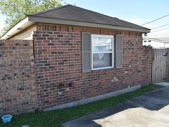 3rd image of 200 Briarcliff Dr