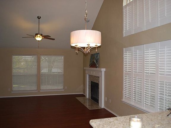 3rd image of 515 Anthony Dr