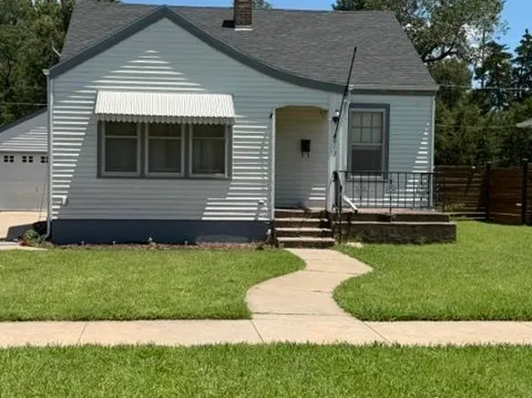 812 Holland St, Great Bend, KS 67530