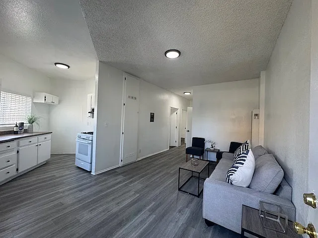 2402 W. Slauson Ave. - #B — Photo 2