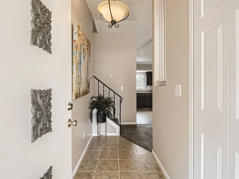 5174 S Carefree Cir — Photo 2