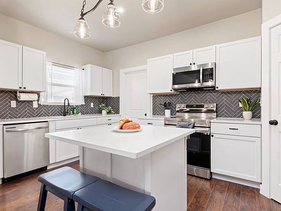 5th image of 1402 Piedmont Ave