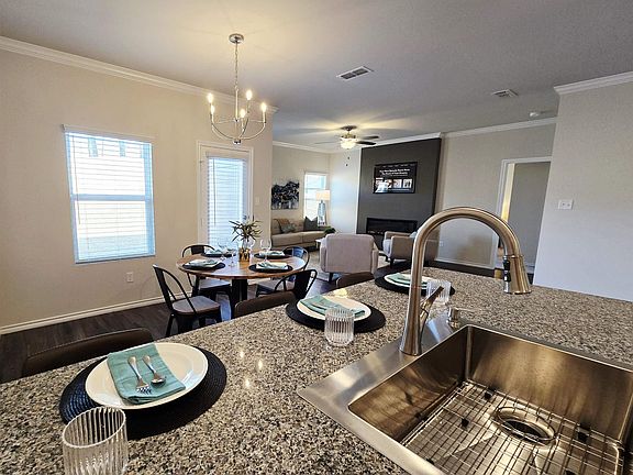 4th image of 1103 Park Meadows Dr
